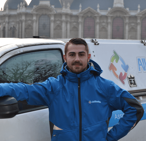 Jordan, technicien en débouchage de canalisation à Douai